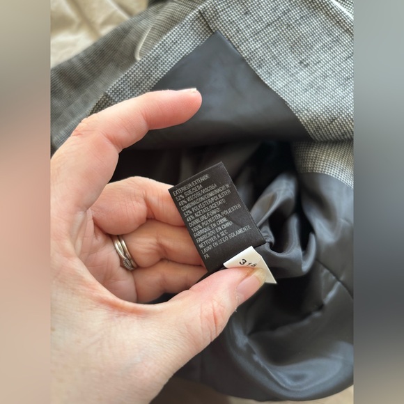 Vintage Tahari Silk Blend Blazer | White Piping | Grey Fully Lined | Size 6–8 - Picture 8 of 8